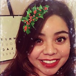 Meet your Posher, Carla